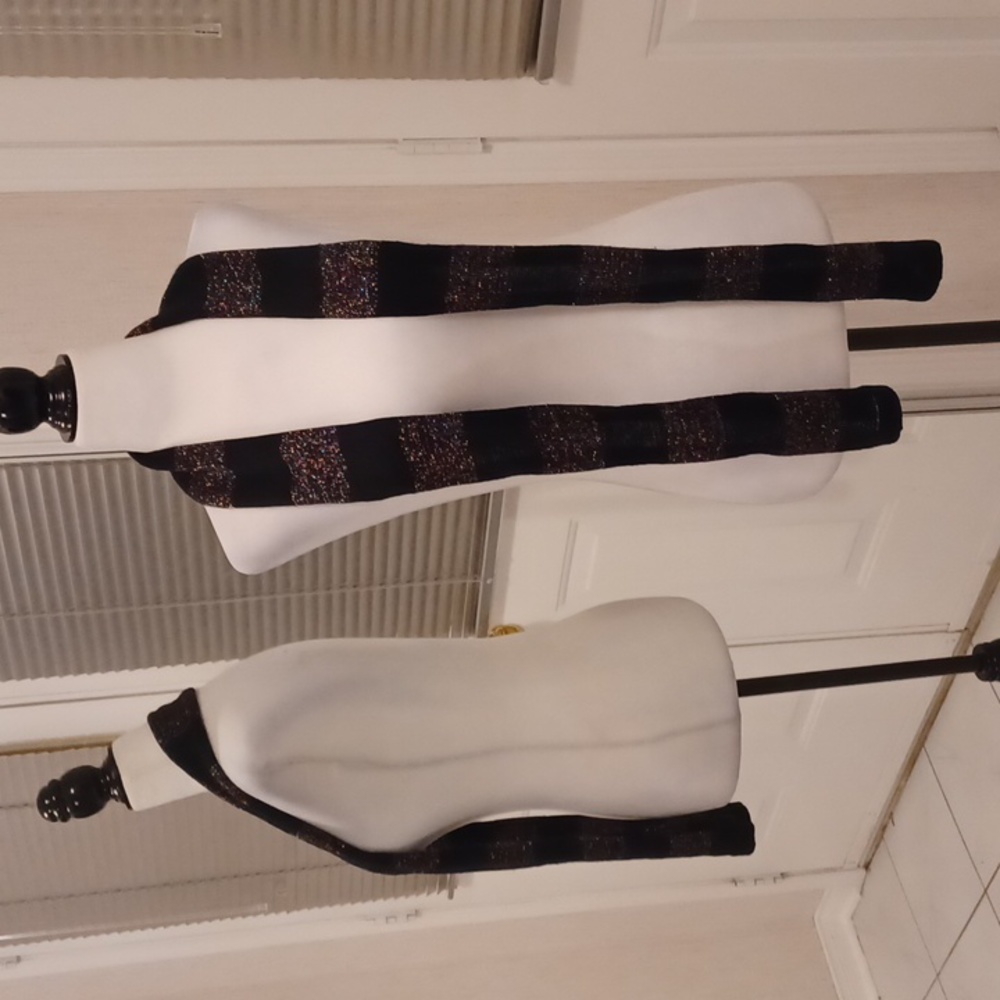 $4 Add-on Metallic Multi-Coloured Striped Knit Scarf